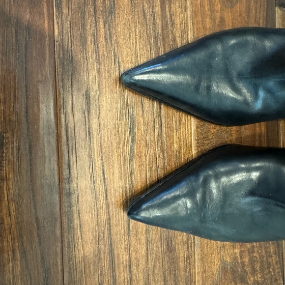 Nine West black stiletto heel tall boot size 7 - Picture 3 of 5